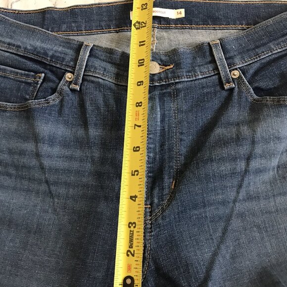 Levi's Classic Bootcut Jeans Women's Size 14 Dark Wash 32x32 - Picture 5 of 7